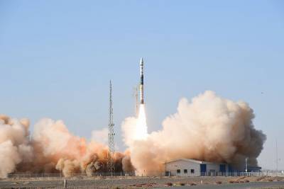 Китай представил новую ракету-носитель среднего класса