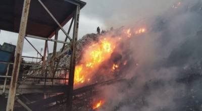 В Янино произошел пожар на мусорном заводе
