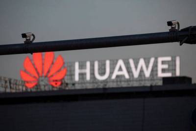Китайцы раскупают телефоны Huawei в Китае, цены подскочили