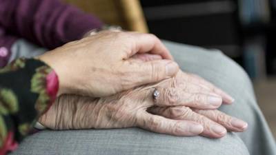 Уполномоченного по правам человека в Ленобласти проведет "горячую линию" для пожилых