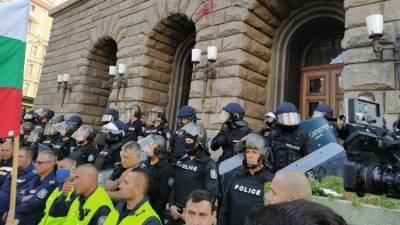 The Independent: западные СМИ игнорируют затянувшиеся протесты в Болгарии