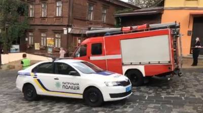 В Киеве в ресторане произошел взрыв, двое пострадавших: видео