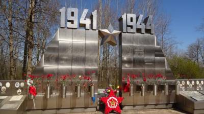 На Синявинских высотах перезахоронили героев Великой Отечественной войны