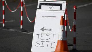 Коронавирус: Британия не справляется с обработкой тестов, ситуация в Европе резко ухудшается