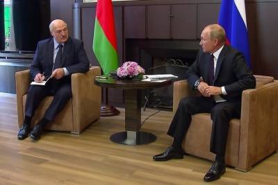 Лукашенко: вынуждены с Путиным строить общую защиту Союзного государства