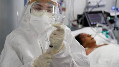 Во Франции за сутки коронавирусом заразилось рекордное число человек