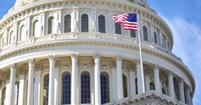 Конгресс США осудил антикитайские настроения из-за COVID
