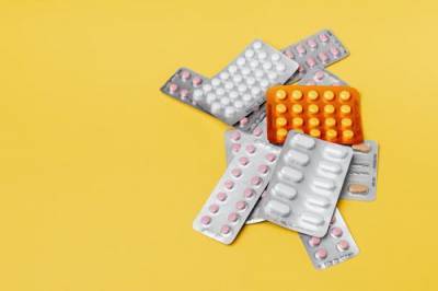 Первый препарат от коронавируса может появиться в российских аптеках с 21 сентября