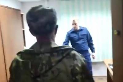 СК опубликовал видео с предполагаемым виновником пожара в красноярской наркологии