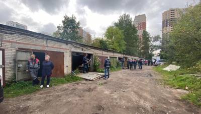 Гаражи на Пулковском шоссе начали сносить ради строительства школы