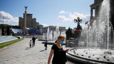 В Украине за 17 сентября COVID-19 подтвердили в 3228 человек