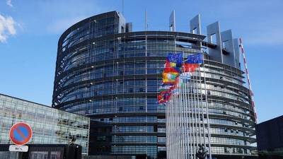 «Выстрел в ногу»: в Госдуме ответили на санкционные угрозы Европарламента
