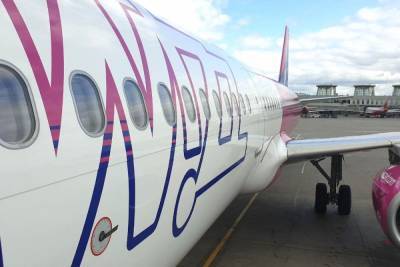 Wizz Air снова отложил запуск рейсов из Петербурга в Европу