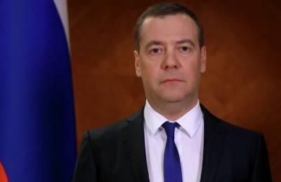 Медведев выступил с обвинением в адрес Польши
