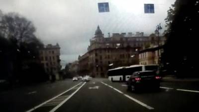 Вина таксиста доказана: полиция Петербурга опубликовала видео смертельной аварии
