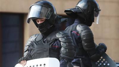 В Минске протестующий распылил газ в лицо правоохранителю