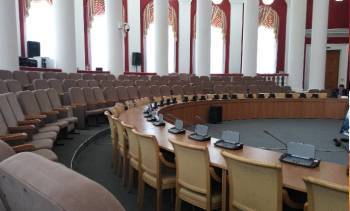 На сессии Орловского областного совета три депутата сложат полномочия