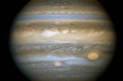 Телескоп Hubble сделал снимок уникального белого шторма на Юпитере