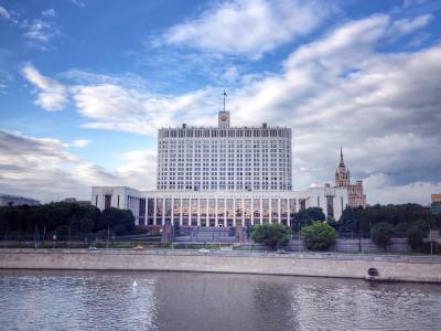 "Белый дом" в Москве признали аварийным