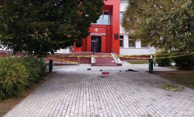 В Смолевичах неизвестный мужчина совершил акт самосожжения перед зданием РОВД