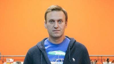 В истории с Навальным слишком много абсурда — Песков