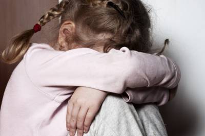 Было опасно для детей: в Херсоне полиция забрала двух малышей у горе-матери