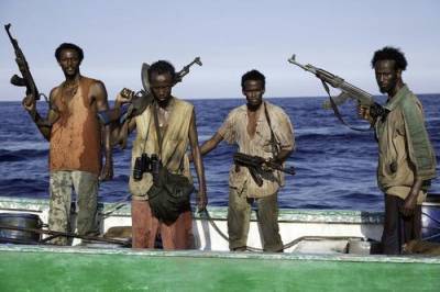 Самалийские пираты, захватившие крымских моряков, угрожают убить пленников, если за них не будет выплачен выкуп