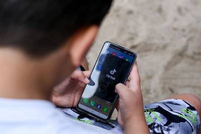 Власти США с 20 сентября запретят скачивать TikTok и WeChat