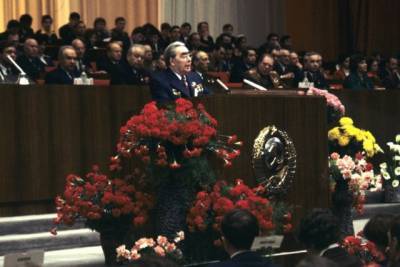 В КПРФ высказались о предложении выдвинуть Брежнева на Нобелевскую премию