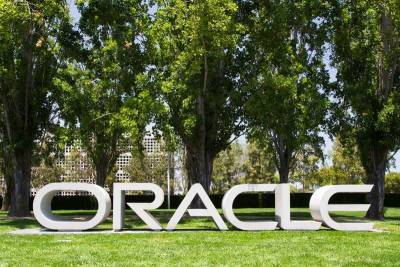 Tesla и UPS выросли на премаркете, а Oracle упала