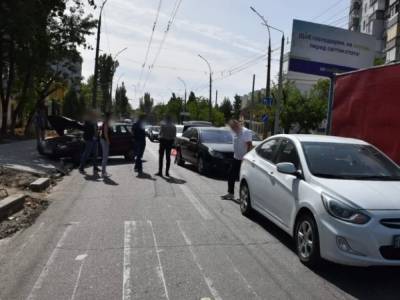 ВАЗ, Hyundai и Opel: в Николаеве произошло тройное ДТП