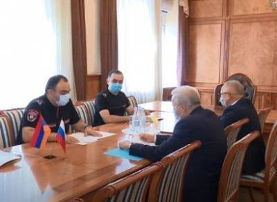 Вопросы двустороннего сотрудничества обсуждались на встрече начальника полиции Армении с послом РФ
