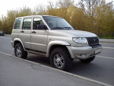 В УАЗ назвали причину снятия с продажи самой дешёвой версии модели "Патриот"