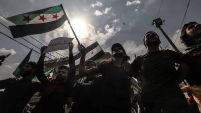 Жители Сирии вышли на протесты у турецких КПП