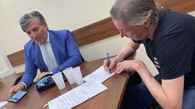 Ефремов заступился за Пашаева, которого лишили статуса адвоката