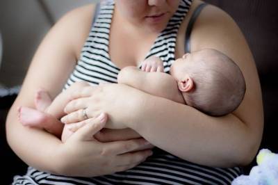 Антитела к коронавирусу могут передаваться ребенку с грудным молоком
