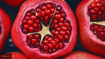 Назван фрукт, который способен замедлить старение организма