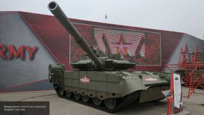 Пользователи Сети выяснили, сколько танков стоит на вооружении России