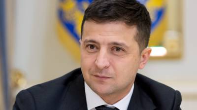 Зеленский подписал закон об отмене справки о несудимости на выборах