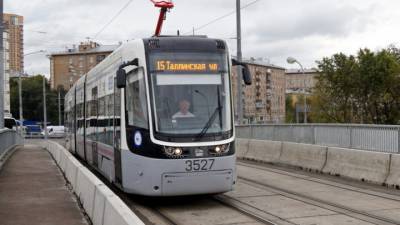 Москва протестирует первый беспилотный трамвай