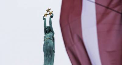 Латвия гибнет - счета замораживают, нацию уничтожают. О чем писали латышские СМИ