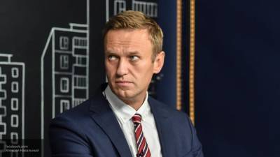 Политолог Сатановский обратил внимание на нестыковки в истории с Навальным