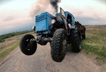 В Вологодской области выбрали лучшего тракториста