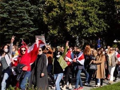 В Минске стартовал «блестящий марш» оппозиции