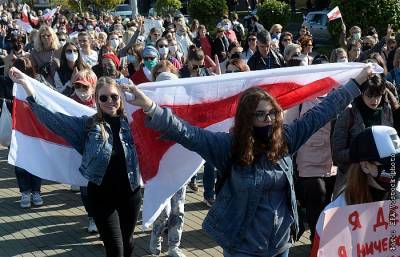 В Минске начались задержания в ходе "женского марша"