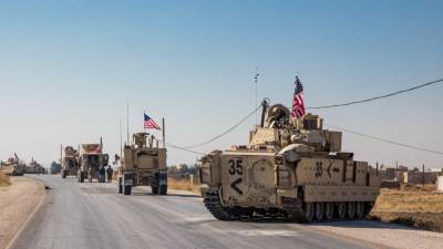США планируют отправить больше бронетехники в нефтяную зону Сирии