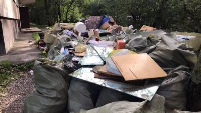 В заполненной мусором квартире на Пражской улице найден второй труп