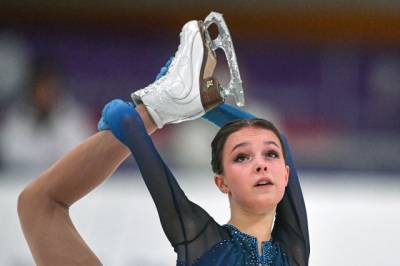 Анна Щербакова стала лучшей после короткой программы на Кубке России