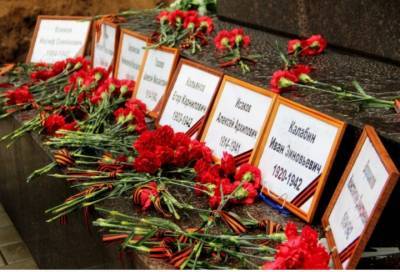 В поселке Важино прошла церемония перезахоронения останков 109 красноармейцев