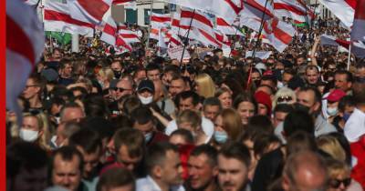 В Минске проходит «блестящий марш» оппозиции